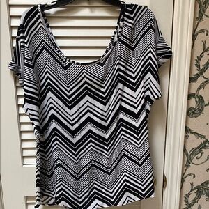 Ella Moss Black and White Graphic Blouse